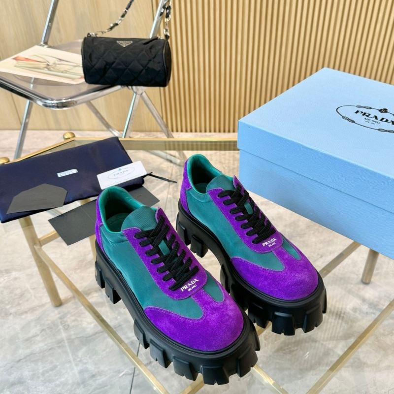 Pra*a casual shoes